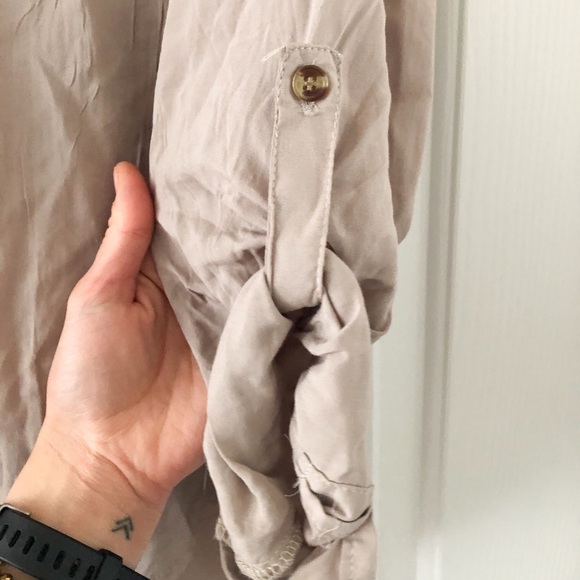 Passport Button Down - Picture 4 of 8